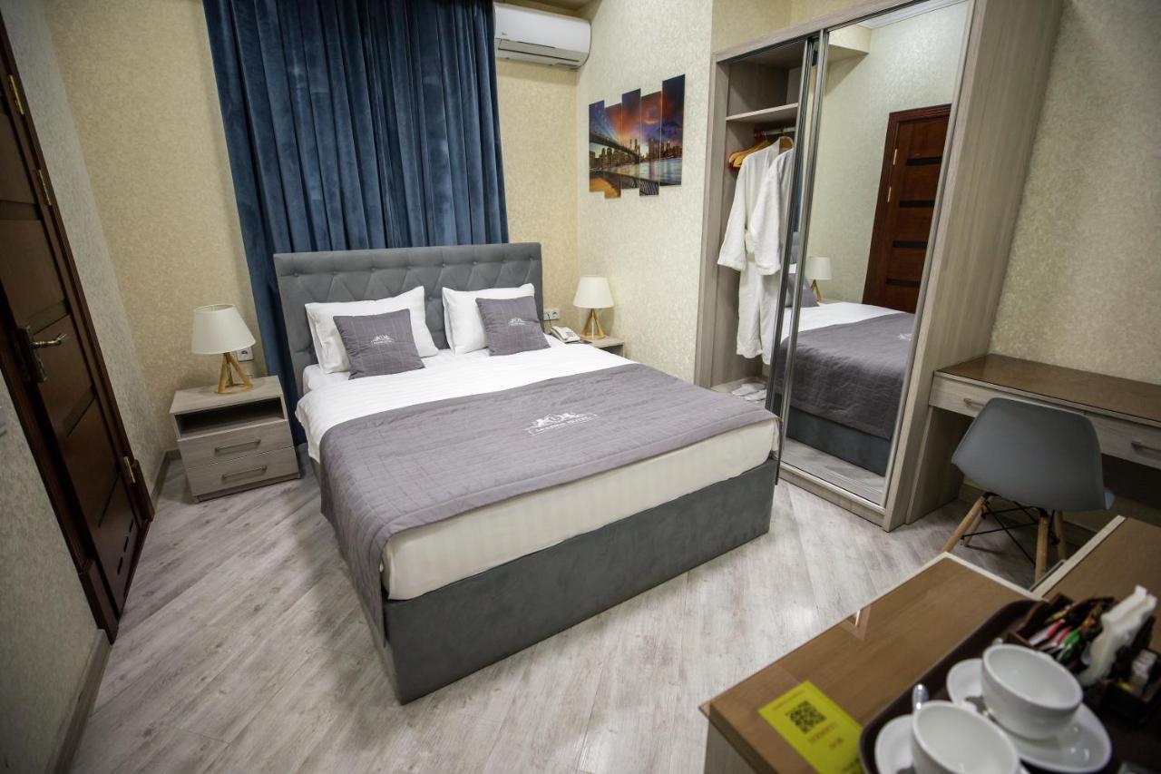 Leader Hotel ทาชเคนต์ ภายนอก รูปภาพ