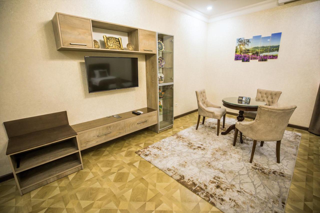 Leader Hotel ทาชเคนต์ ภายนอก รูปภาพ